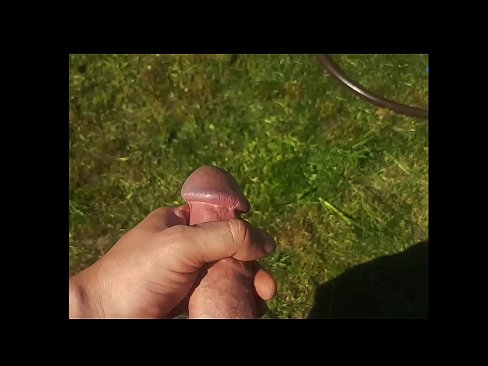 ❤️ Vruća zgodna jebe svoju ružičastu macu i svršava špricom u ljetnoj bašti ️ Ruski porno na bs.nomescriativos.top ❤